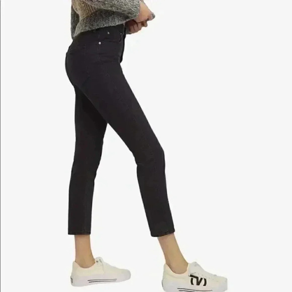 New‼️Free People Stovepipe Jeans in Black Out - Picture 3 of 9